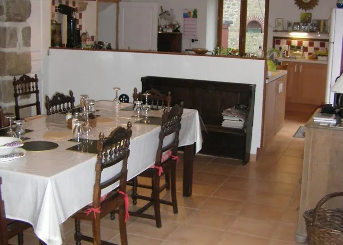 Couette-café La Cloue