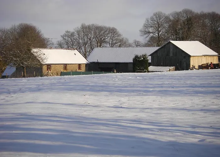 Couette-café La Cloue 3*